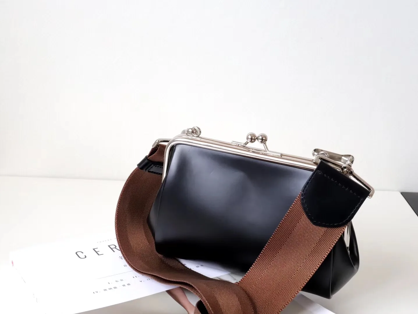 Kafunila Натуральная кожаные дизайнерские сумки известного бренда женские сумки Роскошная натуральная кожа широкий плечевой ремень маленькая сумка через плечо сумки