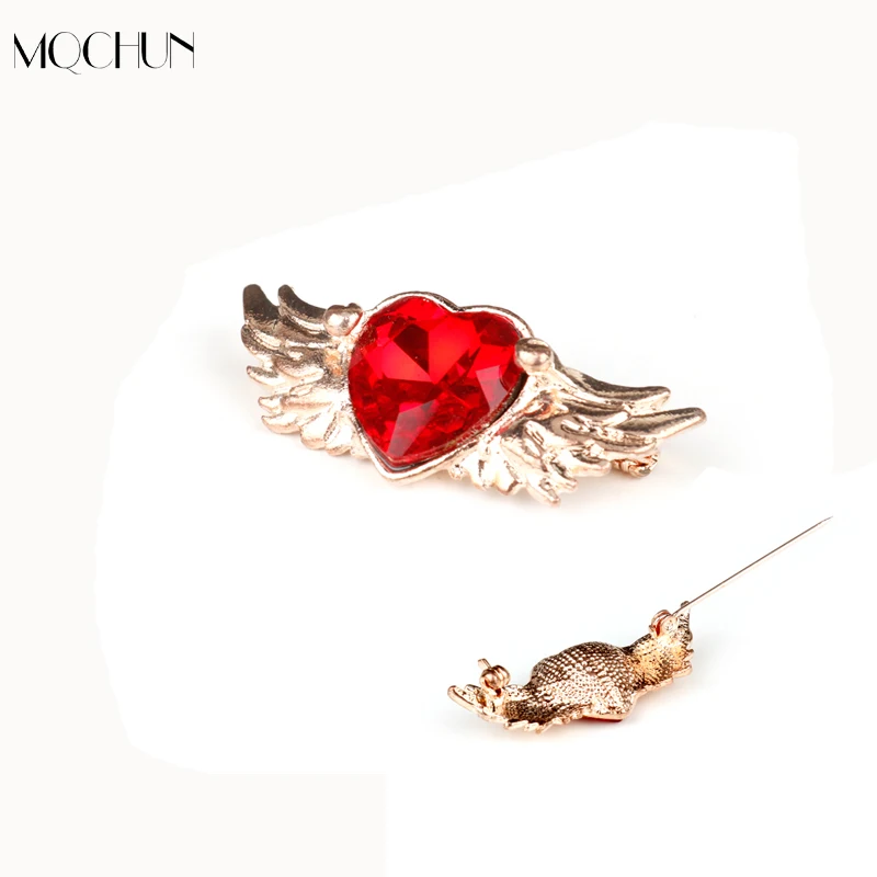 

MQCHUN Sailor Moon Brooches Card Captor SAKURA Angel wings Crystal Love Red Heart Brooches Pins Sweet Gift for Party Women Girl