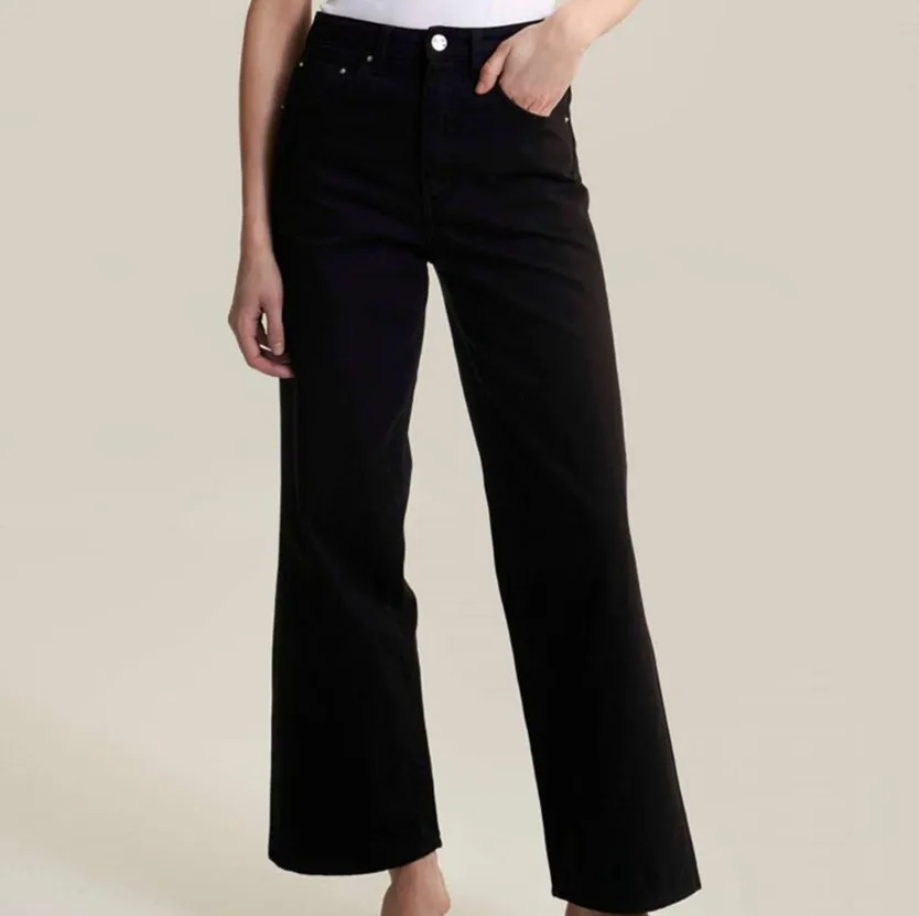 Чутье деним черный краску Высокая талия широкие ноги Обрезанные джинсы брюки женские брюки высокого качества