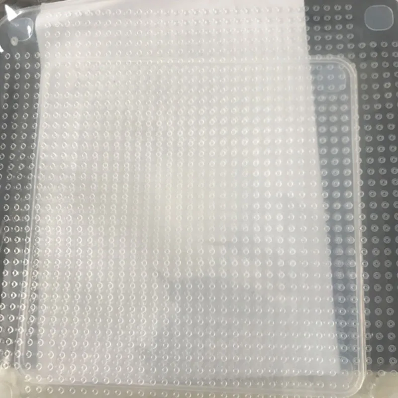 Food-Cover-Placemat-Multifunction-Kitchen-Helpers-Bowl-covers-Food-Preservation-Film-Wrap-Seal-4Pcs-Set-Silicone (3)
