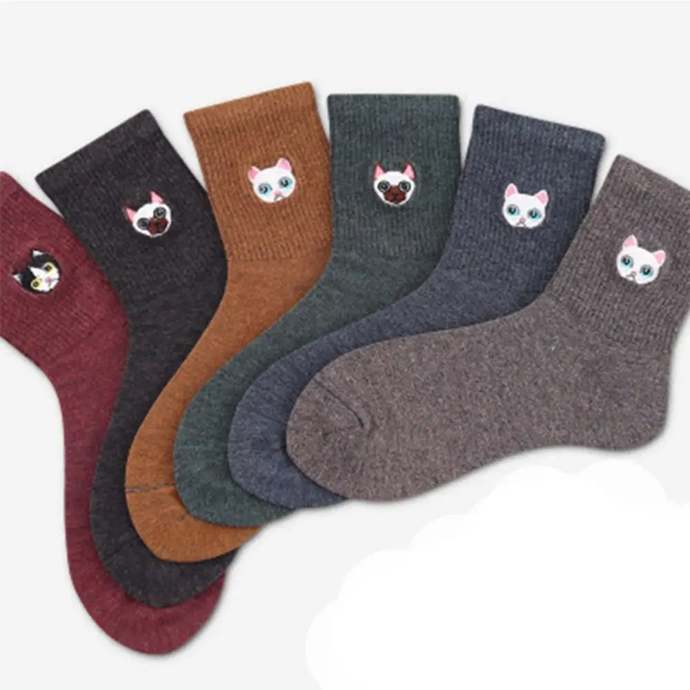 

1Pair Lovely Women Girl Cartoon Cat Embroidery Cotton Socks Lady Autumn Winter Warm Socks High Quality Wholesale