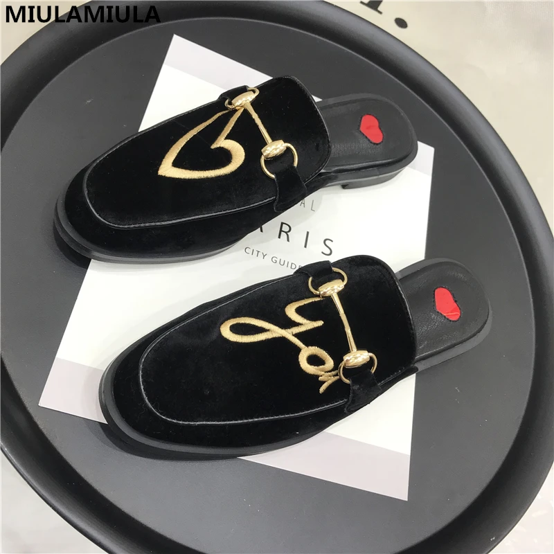 

MIULAMIULA Brand Designers 2019 Spring Metal Chain Flock Flat Slides Embroidery Red Heart Slip On Loafers Mules Flip Flops 35-40