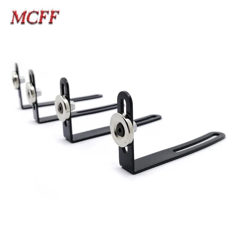 

4PCS RC Model Car Shell Body Mount Metal L-Bracket with Magnet for 1:10 RC Crawler Car Axial SCX10 90046 D90