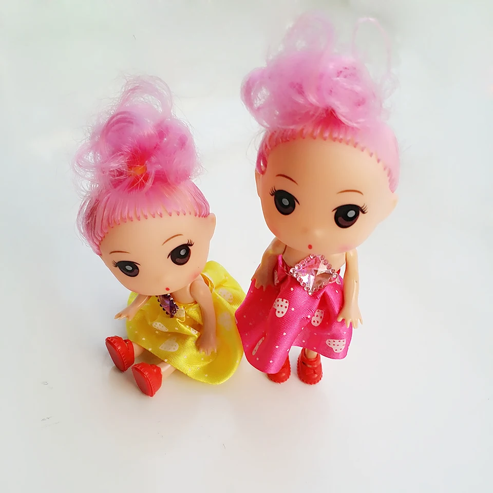 play dolls closet