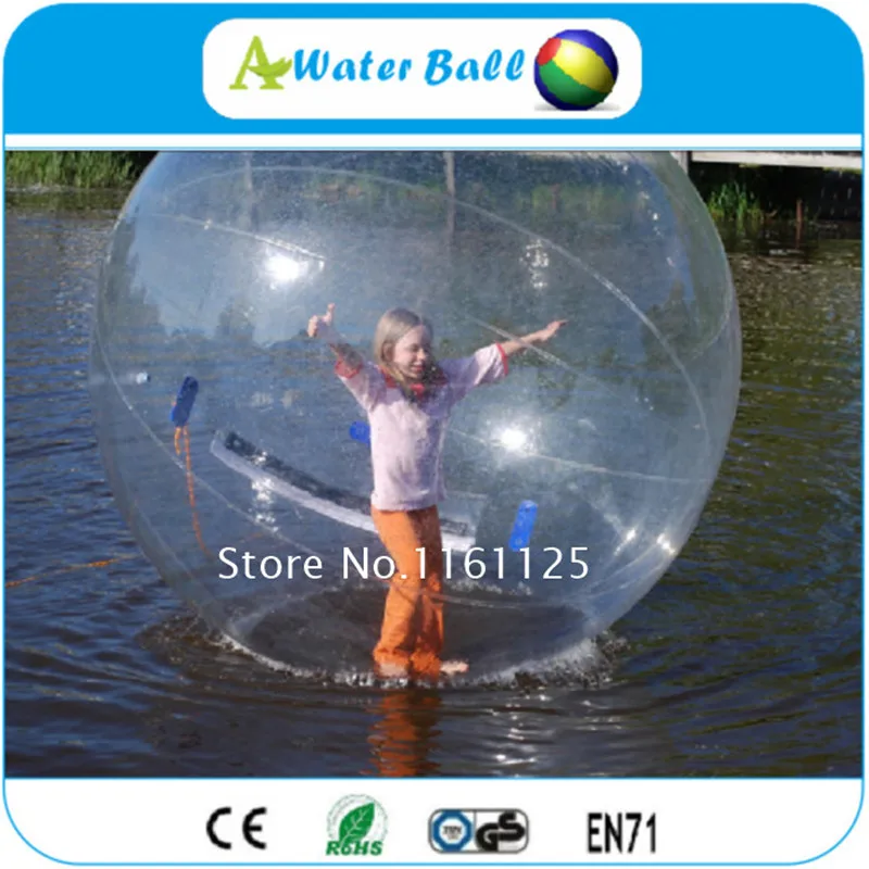 фристайл парашютный спорт. огромный стеклянный шар. полет в небе. в воздухе стоял прозрачный. в воздухе стоял прозрачный.