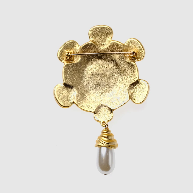 Broche Adorita Boutique Espiral Ouro Listras Cor Embelezado 3 Joias e Acessórios