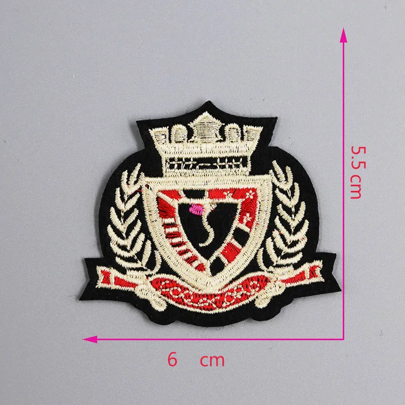 Wolves gold red Worm Embroidered Iron on Patches for Clothing Stripes Clothes Stickers Custom Badges patch eye pink boy