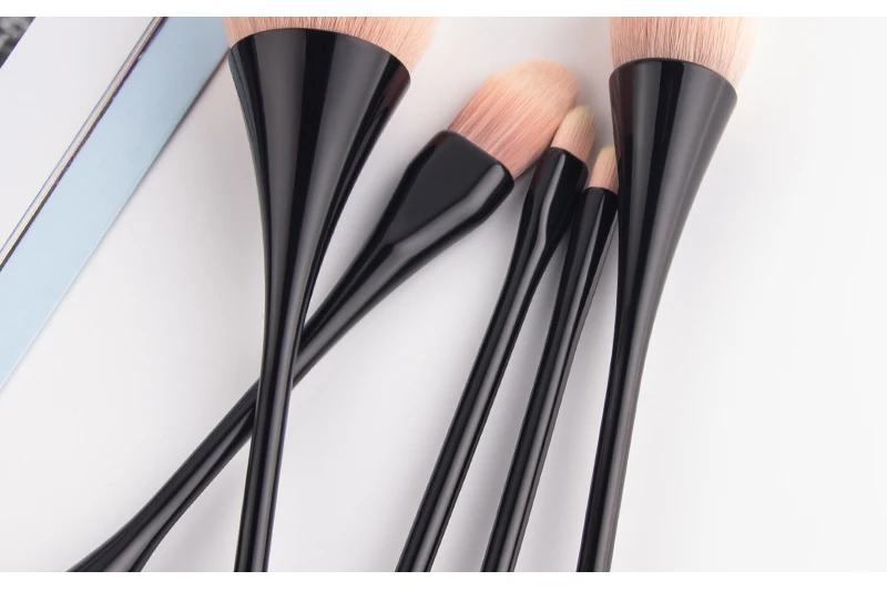 makeup brushes  (4)