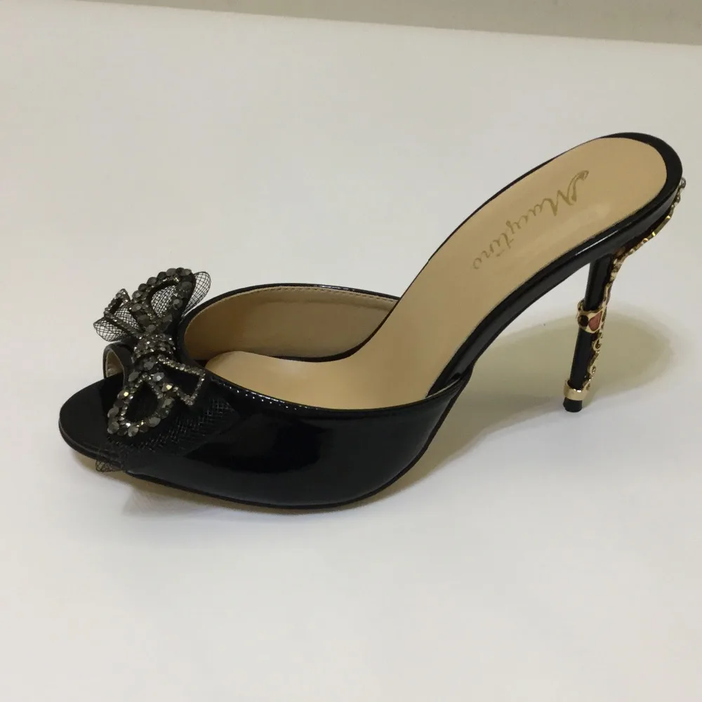 Macytino/открытые черные туфли на высоком каблуке с цветочным принтом; туфли без задника с открытым носком, украшенные бисером и бантом; летние шлепанцы; женская обувь; большие размеры