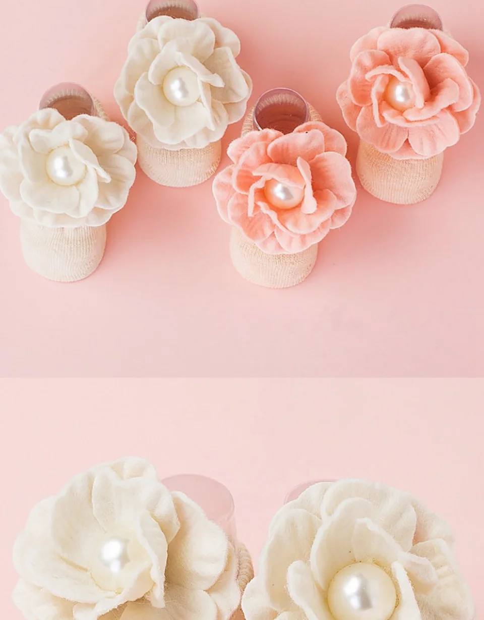 baby socks flowers
