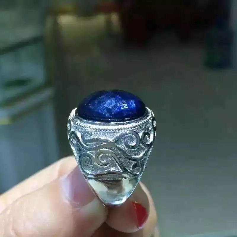 Кольцо с натуральным сапфиром, серебро 925 пробы,, хорошее ювелирное изделие, натуральный сапфир, мужское кольцо 12*16 мм