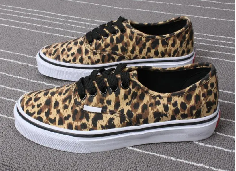 ليوبارد قماش أحذية المرأة أحذية تزلج البرية طالب أحذية 2018 ربيع جديد المرأة أحذية