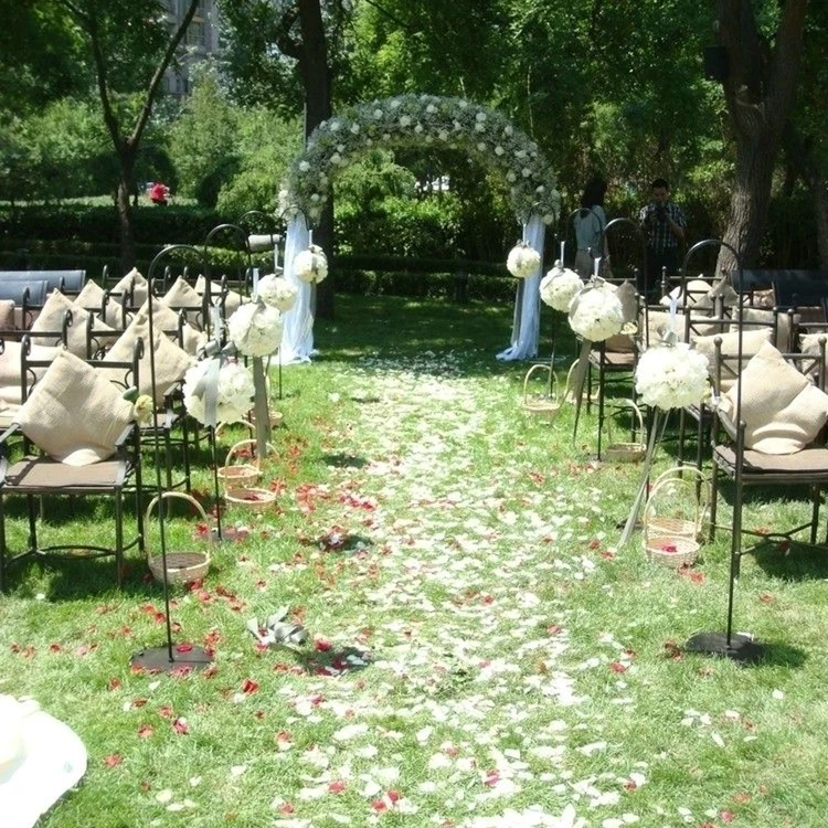 

90pcs Wedding artificial flowers petals