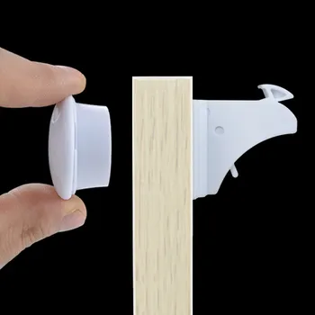 

4 sets of locks+1 key Child Safety Magnetic Cupboard Locks Baby Safety Locks for Cabinets Drawers