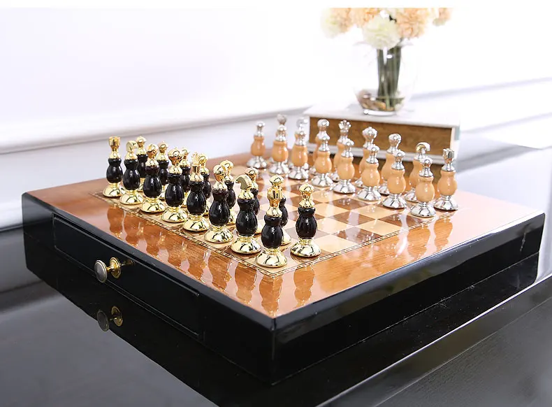 Ментальные шахматы высокого качества Изысканная мебель украшения шахматы с нескладной шахматной доской