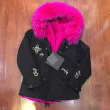 Роскошные Змея бисером черная куртка с большим енота воротник из искусственного меха внутри Женская парка с мехом