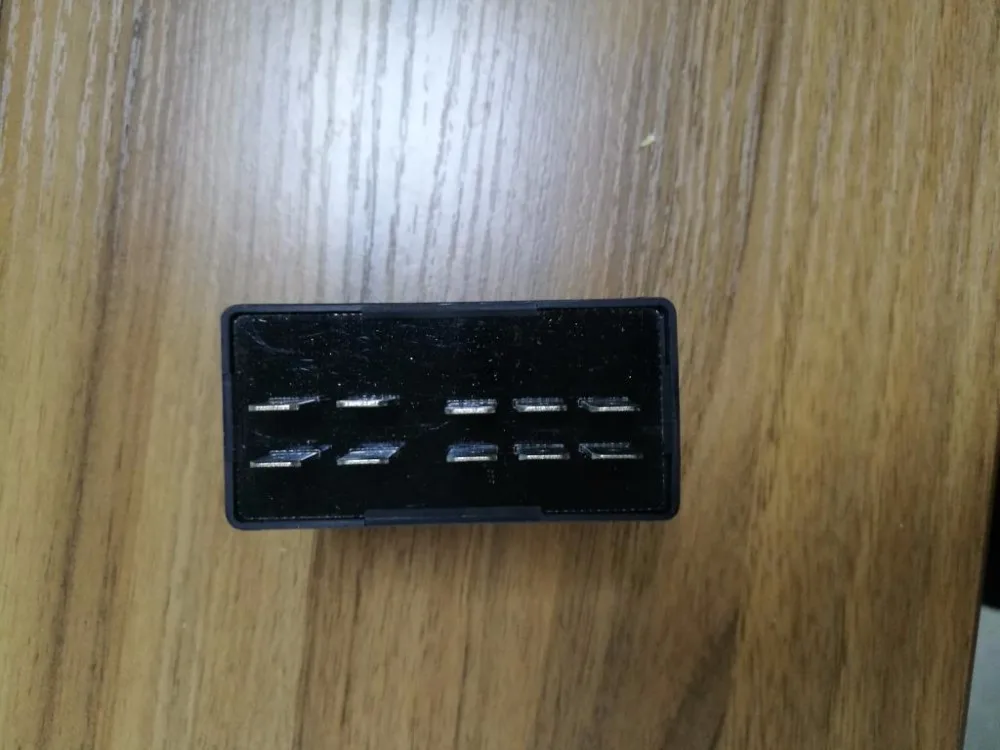 G10