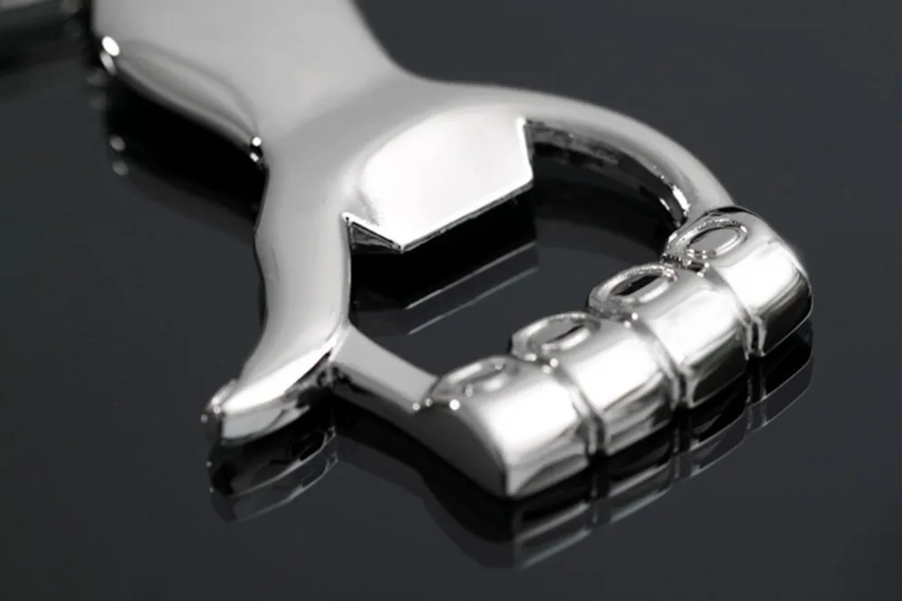 Wholesale-300-pcs-Thumb-Up-Hand-Keychain-shaped-Bottle-Opener-zinc-alloy-Silver-Color-Key-Ring (4)