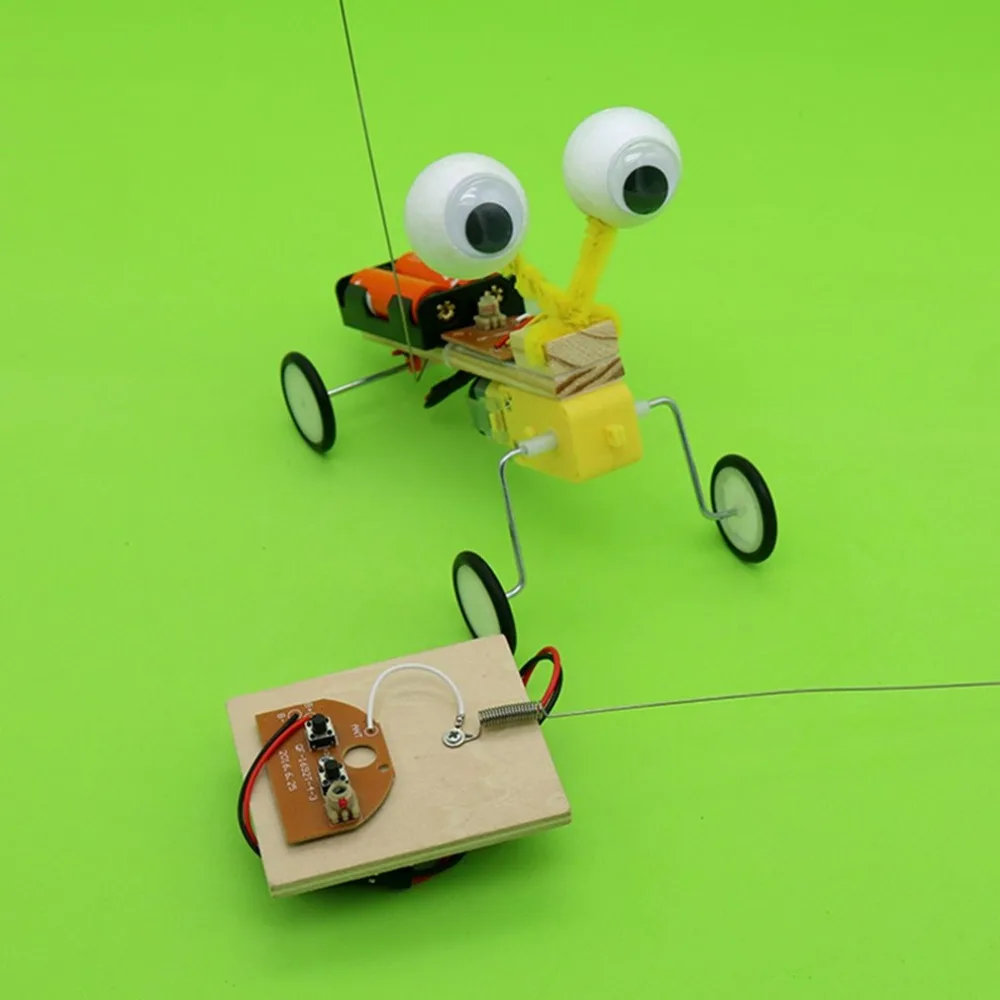 

Remote Control Reptile Crawler Robot DIY Assembling Model Science Experiment Invention Creative Educational Toy for Kids