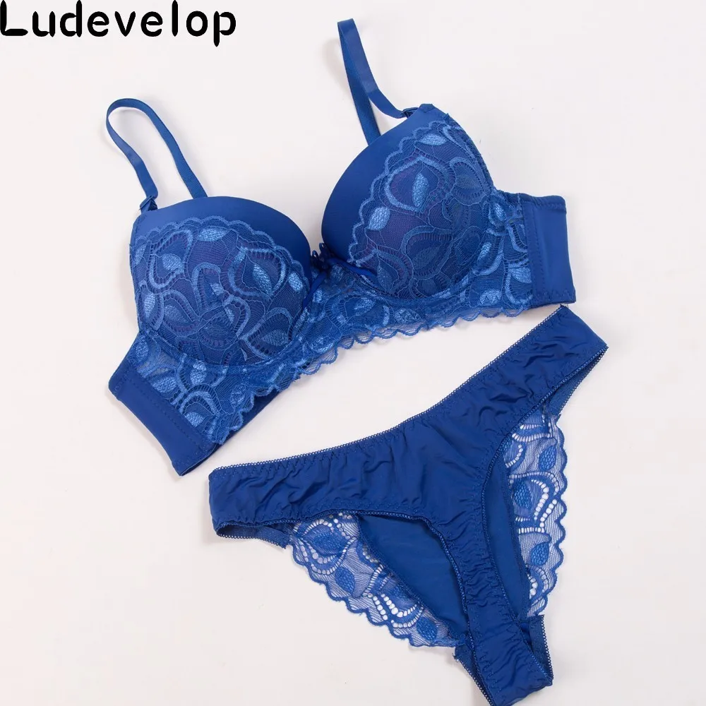 Комплект женского кружевного нижнего белья с чашками пуш ап|underwear panties set|bra setwomen bra