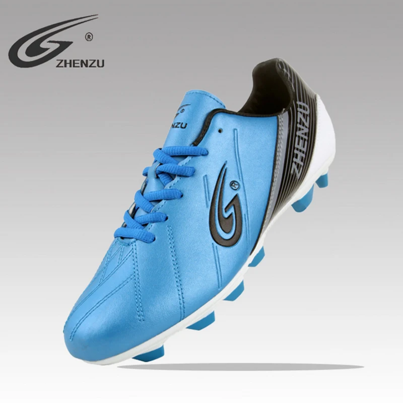 joggers football shoes