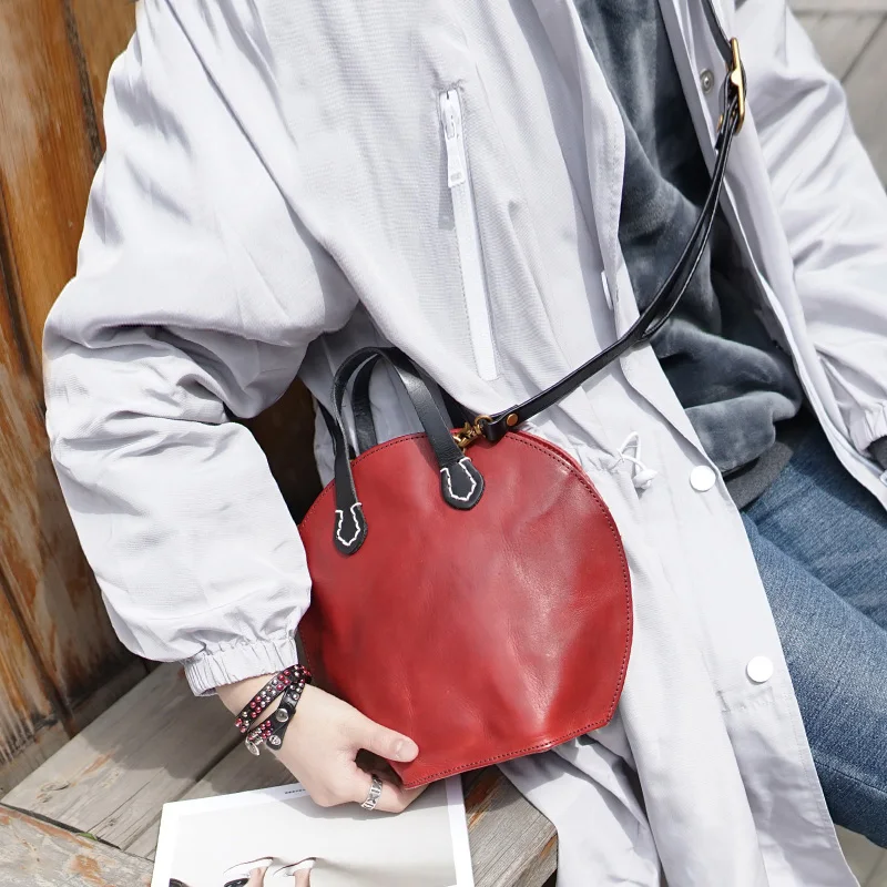 AETOO Lady Leather handmade fashion handbag, tanning cowhide retro color making old shell bag, female crossbody bag