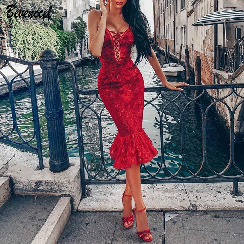 

2019 New Sexy Summer Women Dress Strap Sleeveless Front Lace Up Lace Patchwork Bodycon Party Dress Vestidos Bandage Dress