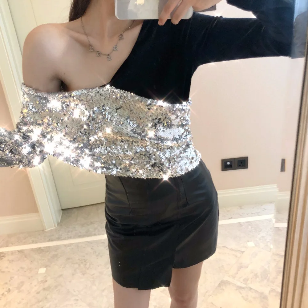 

Real shot fashion off-shoulder top 2019 Korean version stitching sequined gold velvet women's top