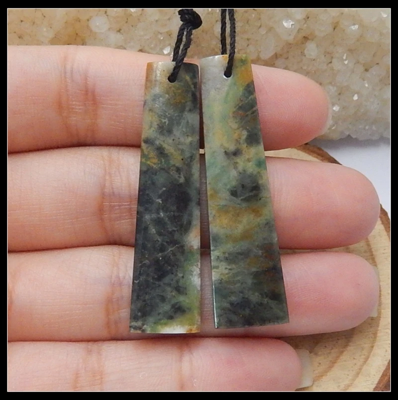 

Natural Stone Green Opal Fashion Women Earring Bead 42x12x4mm 8.1g