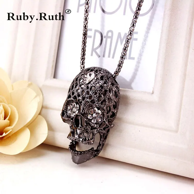 

Skull Necklace Fashion Vintage European Jewelry