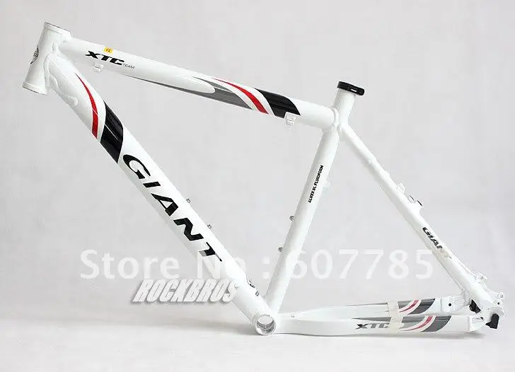 2011 GIANT MTB XTC Team EMBO Frame Size 
