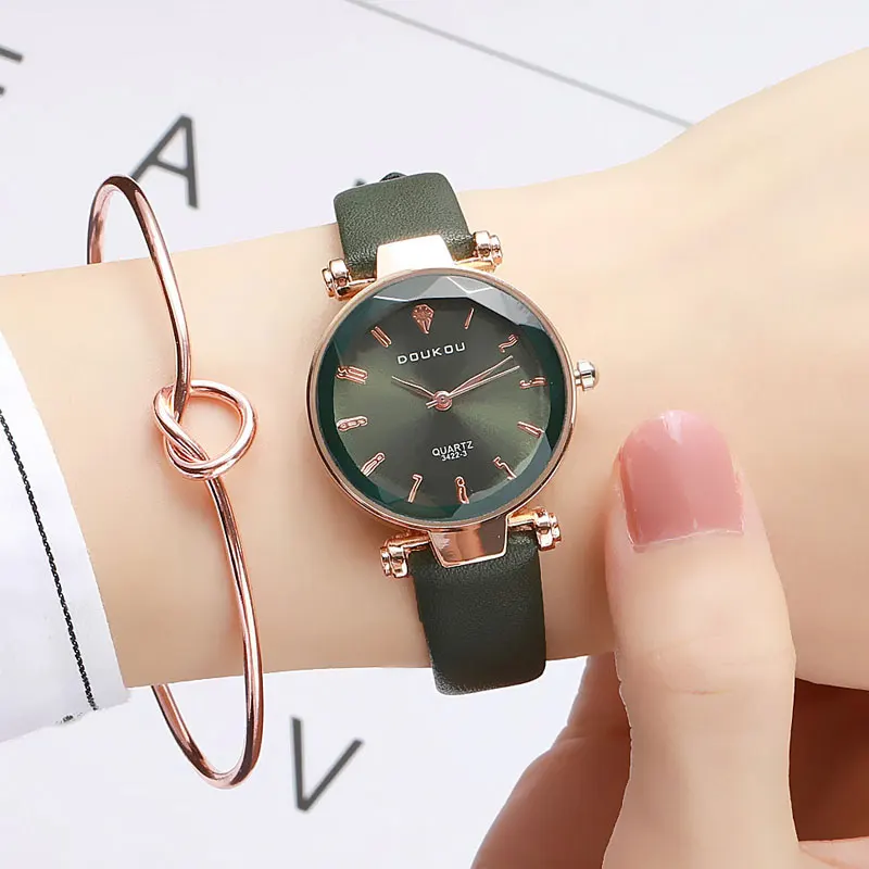 新ファッション DOUKOU ブランドローズゴールド革女性の腕時計 