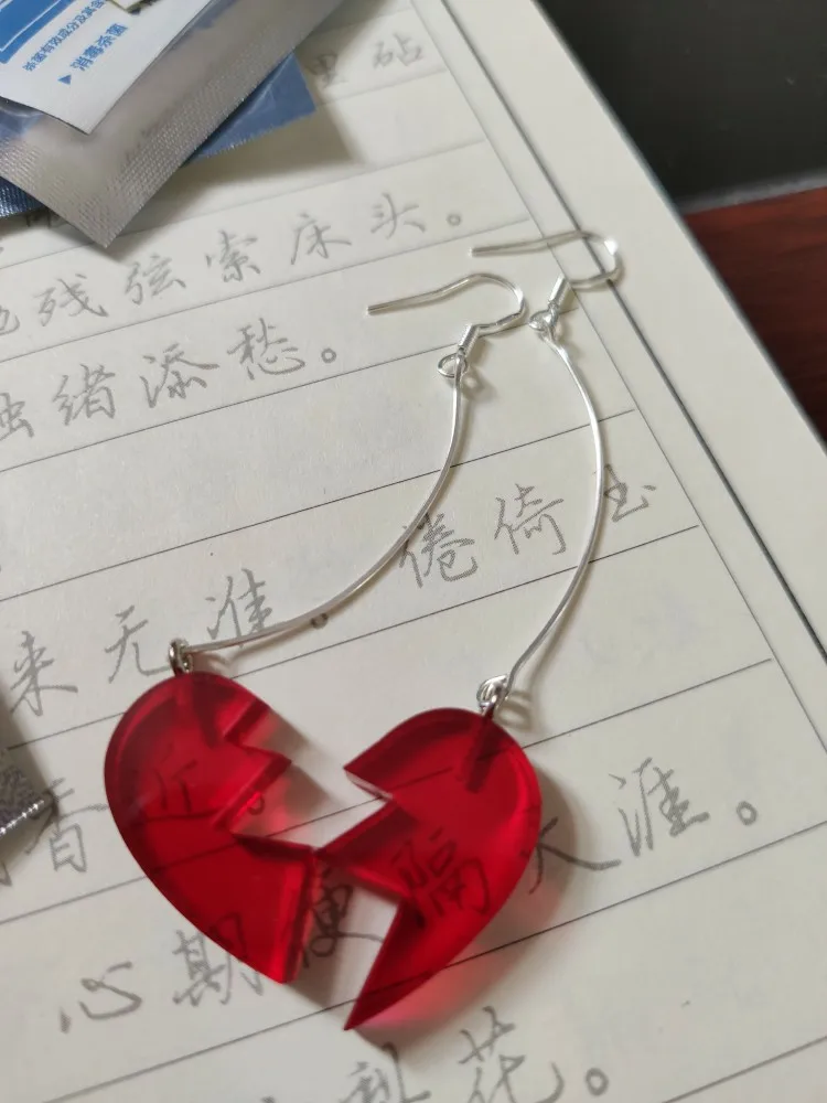 

Anime JoJo Adventure Bizarre JEAN PIERRE POLNAREFF Earrings Cosplay Props