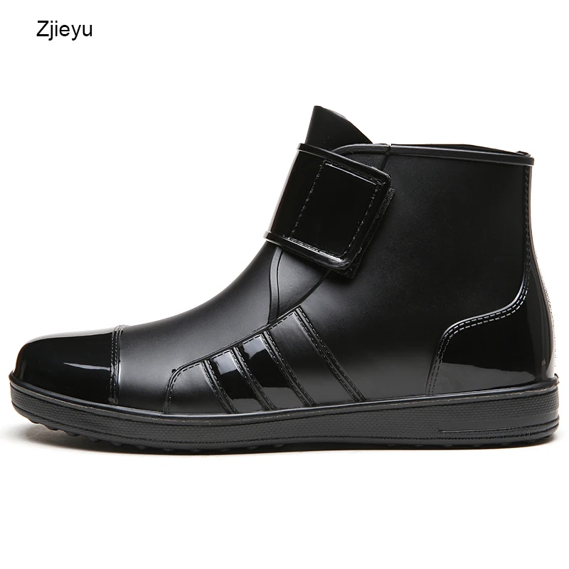 comprar Preto botas de chuva homens bot chanclo PVC preto curto botas de pesca botas chelsea peso leve rainboots galochas de gancho e laço