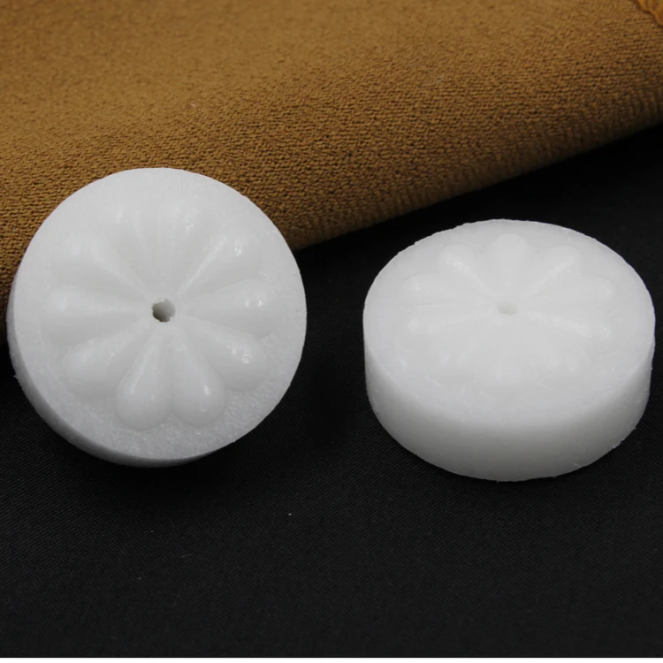 

Cross Stitch Water-soluble lubricating Wax Column Candle DIY Protective Wire Wear Tear Keep Embroidery Thread Smooth 3