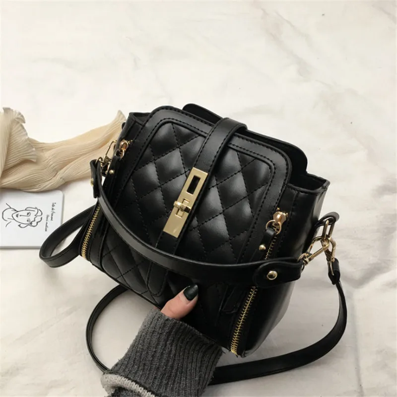 

Small Bag Female 2019 new style rhombic Female Bag Hand-held Korean Version Fashion Single Shoulder Oblique span bucket bag