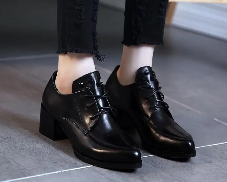 

Women Chunky Heel Lace Up Black PU Leather Shoes Pointed Toe New 2017 Ladies Thick Heel Riveted Pumps Soft Bottom