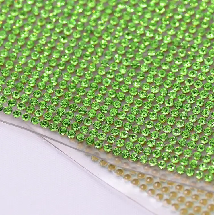 JUNAO 24*40 см леопардовая Горячая фиксация стеклянная сетчатая ткань со стразами отделка кристаллами лента теплопередача страз для ювелирных изделий - Цвет: Green
