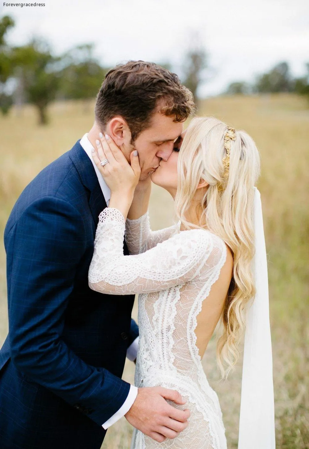 2019 Bohemian Wedding Dresses Vintage Lace Long Sleeve Boho Wedding Dress Open Back Bridal Gowns vestido de noiva BC0590  159 (5)