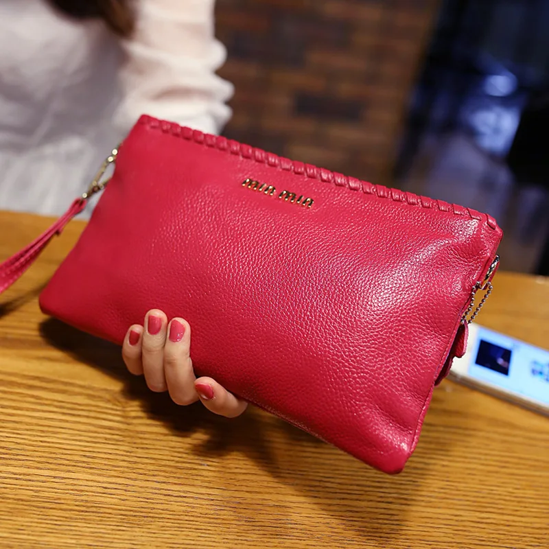 

The Fashion Trend of the New Knitted Leather Handbag for Ladies with One Shoulder Bag, Skew Bag, Small Bag, Cowhide Handbag