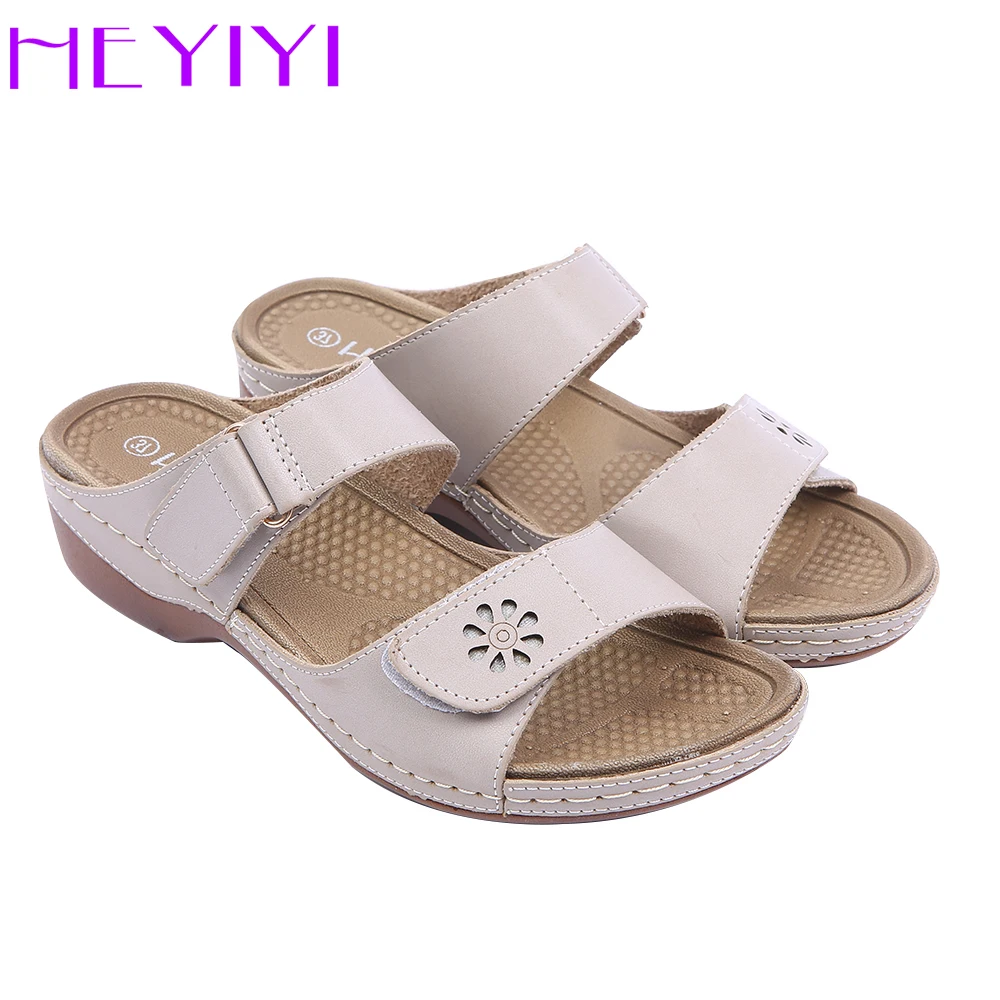 online HEYIYI Mulheres Chinelos Sapatos Casuais Roma Praça Hook loop PU Couro Envernizado Salto Lazer Verão Apuramento peso Leve sapatos