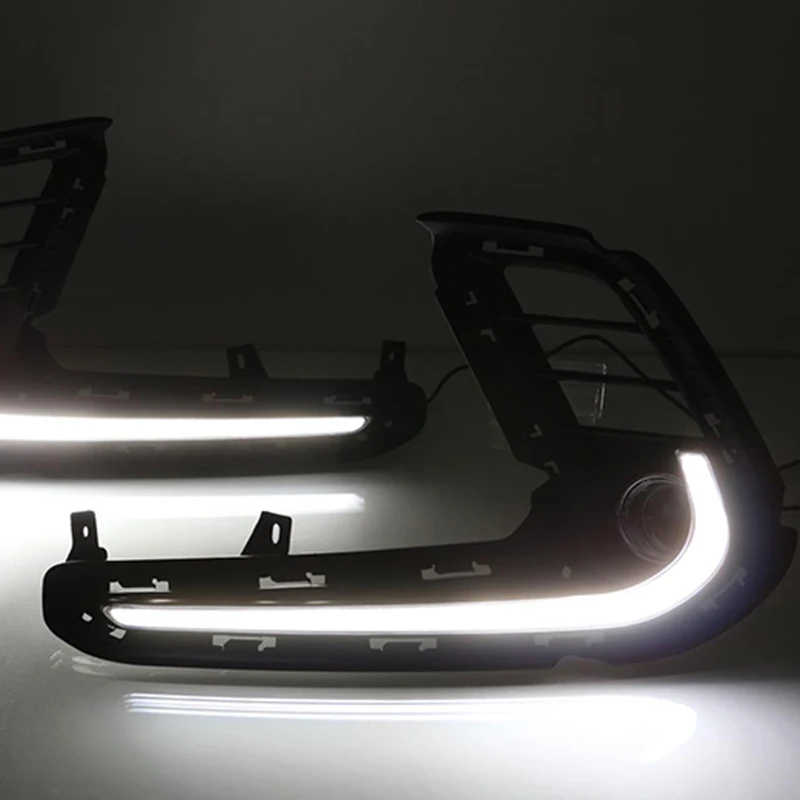 

Car Flashing 2Pcs LED fog lamp for Hyundai Elantra 2016 2017 2018 DRL Daytime Running Lights with Yellow Turn signal light drl