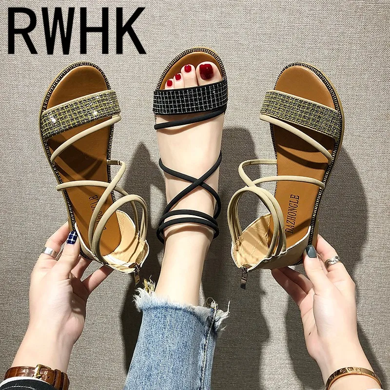 

RWHK 2019 summer new style wild bag with rhinestones Roman students tide beach strips combination flat sandals women B200