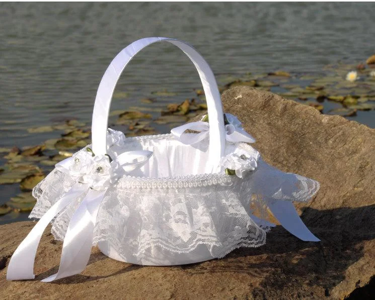 

Beautiful Handmade Rose Flowers Lace Wedding Girls Flower Baskets Petal Storage Wedding Suppliers Girls Wedding Flowers Basket