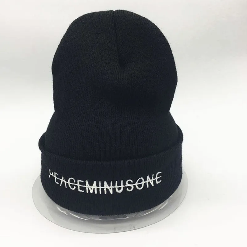 бтс в шапках с ушками. фирменная шапка чонгука. кпоп шапка. кпоп шапка. кпоп шапка.