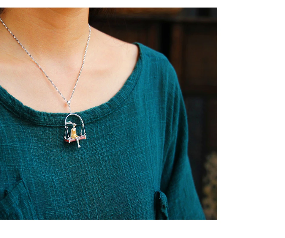 LFJE0098-Miss-Rabbit-Pendant-_12