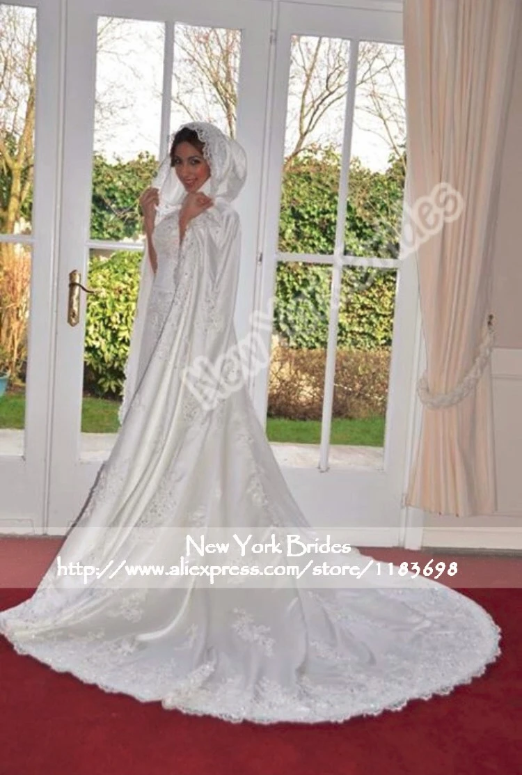 Cape De Mariage En Ivoire Blanc D Hiver A Capuche Avec Appliques De Dentelle Satin Perle Long Train Cape De Mariee Halloween Pour Noel Aliexpress