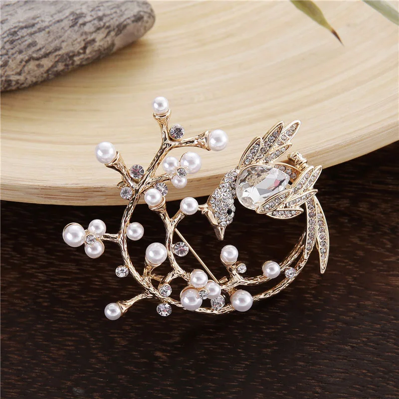 Gold color Metal Animal Brooches for Women Clothes Simulated Pearl Luxury Brooches for Women High Quality Crystal Bird Brooch (1)