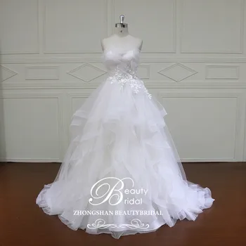 شراءBeautybridal 100% ريال صور فساتين الزفاف الفاخرة الزهور قطار المحكمة ألف خط قبالة الكتف فستان الزفاف Vestido HD014