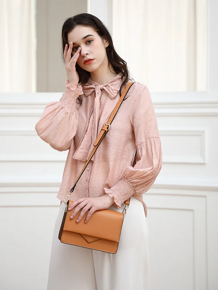 

New fashion lady bag, sweet lady leisure Baitao, broadband oblique bag, two kinds of shoulder strap small square bag
